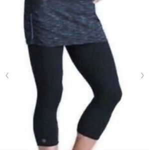 ATHLETA contender skirted capri leggings, rare pattern, black and grey, …